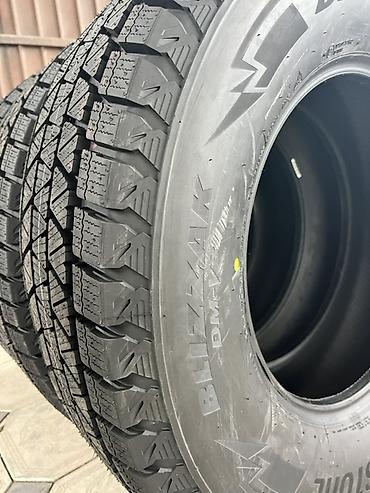 Шины и диски: Шины 265-70-17 
BRIDGESTONE BLIZZAK DM-V3 
Японские шины — 4