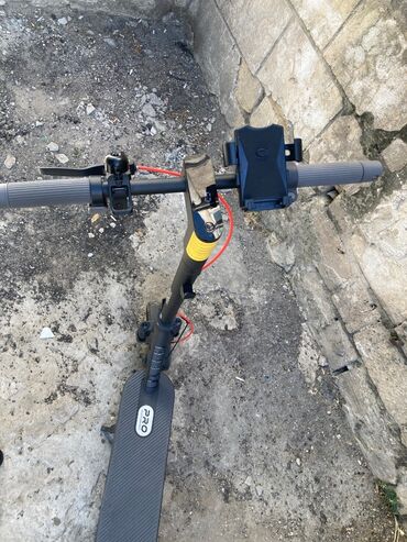 Elektrik nəqliyyatı: Yeni Elektrik samokat 10", > 1000 Vt, 16 - 25 km/s, Ünvandan götürmə, Pulsuz çatdırılma