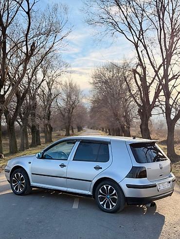 Volkswagen: Volkswagen Golf: 2000 г. — 3