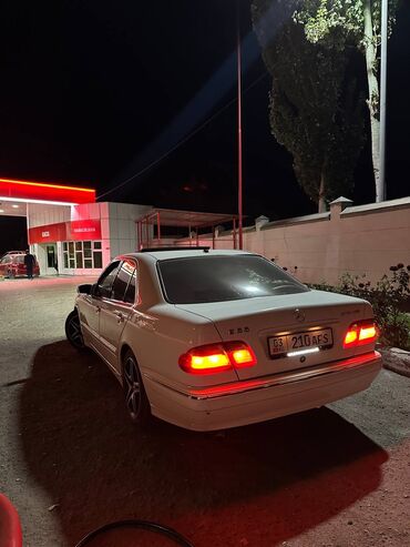 Mercedes-Benz: Mercedes-Benz E-Class: 2001 г., 4.3 л, Автомат, Бензиновая, Седан — 5