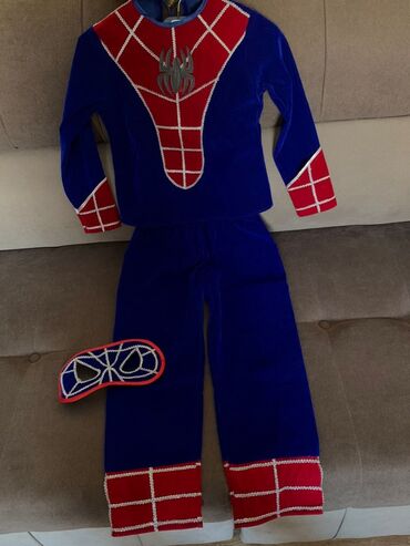 карнавальная маска: Продаю карнавальный костюм Человека-паука Ткань не стрейч! Возраст