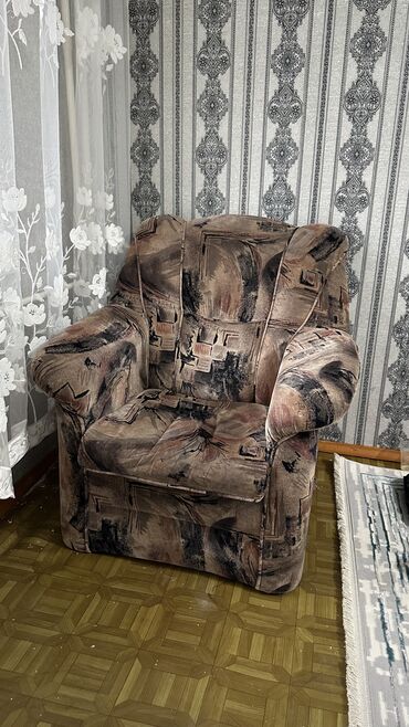 выкуп мебели: Классическое кресло, Для зала, Б/у