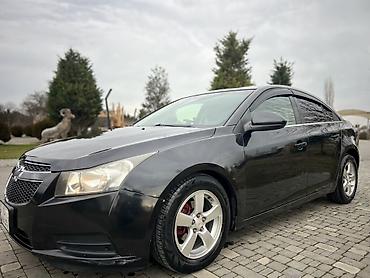 Chevrolet: Chevrolet Cruze: 1.4 l | 2011 il 362495 km Sedan — 3