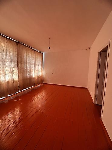 Үйлөрдү сатуу: 4 бөлмө, 80 м², 14 соток, Бишкек, Риелтор — 4