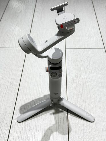 Другие аксессуары для мобильных телефонов: Стабилизатор DJI Osmo Mobile 6 в идеальном состоянии ☄️ использовался