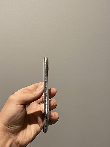 Apple iPhone: IPhone 11 Pro, 256 ГБ, Серебристый, Чехол, 82 % — 9