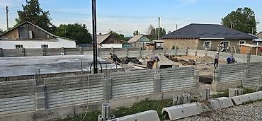 Бетонные еврозаборы: Бетонный еврозабор, Односторонний, Новый, В розницу, Оптом,Наличный расчет — 2