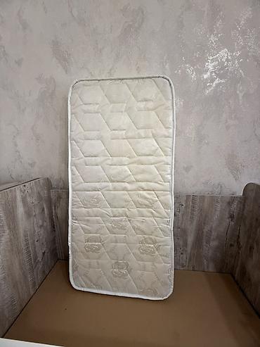 matras taxt: 1ildir alinib uşag yatmadigi üçün satiram,heç bir prablemi yoxdur,heç — 5