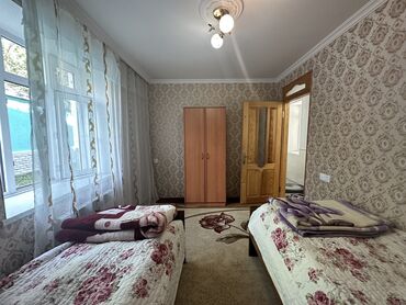 Günlük kirayə evlər: 160 kv. m, 5 otaqlı, Artezian quyusu, Kanalizasiya, Kombi — 12