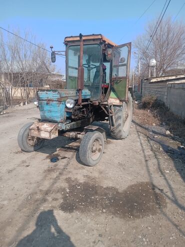 traktor altlıqlı qadın çəkmələri: Traktorlar