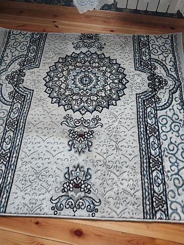 Döşəmə: Uzun dəhliz xalçası və kvadrat xalça dəsti - Rəng palitrası: açıq boz — 3