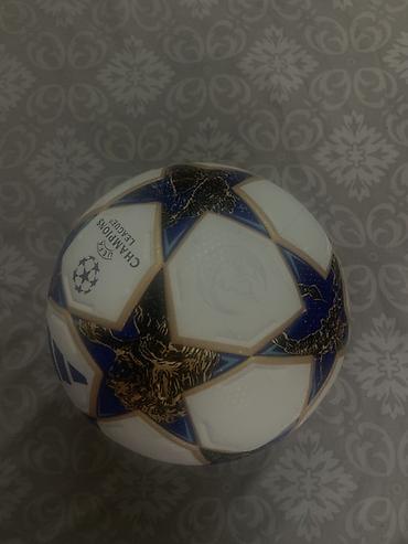 Toplar: UEFA Champions League rəsmi dizaynlı futbol topu Qurban Qurbanovun — 4