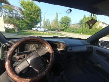 равон машина: Volkswagen Passat CC: 1988 г., 1.8 л, Механика, Бензин, Седан