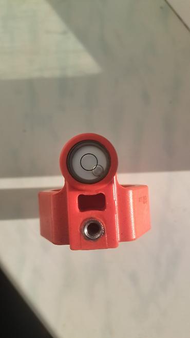 Alətlər: Leica Geosystems GMP111 miniprizma . Prima şüşəsində cırda cızıq — 3