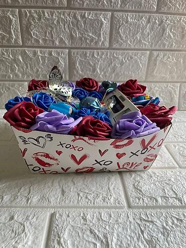 Praznična dekoracija: 🌸🌷 cvetni box setovi 🌷🌸 tražiš savršen poklon koji ostavlja bez daha? — 10