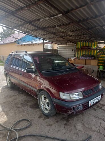 Mitsubishi: Mitsubishi Space Wagon: 1995 г., 2 л, Механика, Бензин, Минивэн