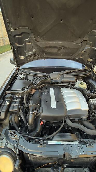 s klass guzgu: Mercedes-Benz E 220: 2.2 l | 2000 il Sedan — 9