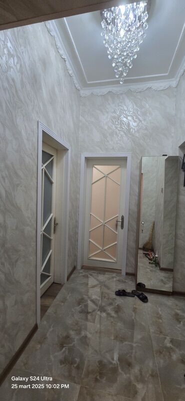 Mətbəx mebeli: 3 cü mərtəbə. Yer altı keçidin yanı. Tam dolu və hər şey yeni — 7