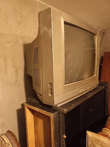 igrice od 1 do 103: Samsung CRT televizor (sivi) - Dijagonala: približno 21–25 inča — 2