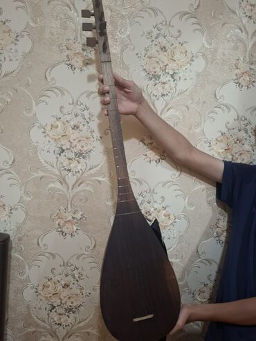 Синтезаторы: 🎼 Satılır: Əla vəziyyətdə saz – 100 AZN 🎼 Saz tam əla vəziyyətdədir
