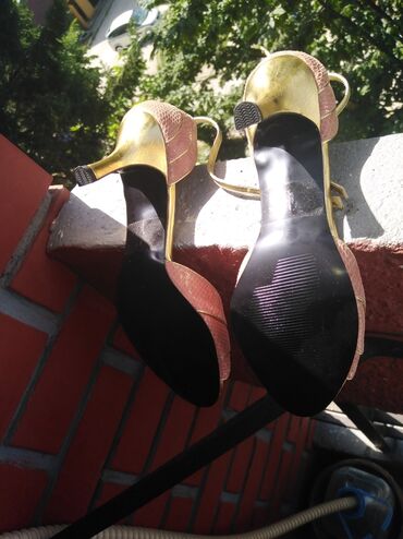 Sandale: Sandale, 37 — 9