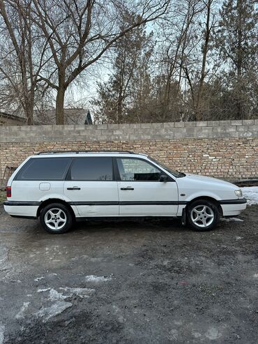 Транспорт: Volkswagen Passat: 1994 г., 1.8 л, Механика, Бензин