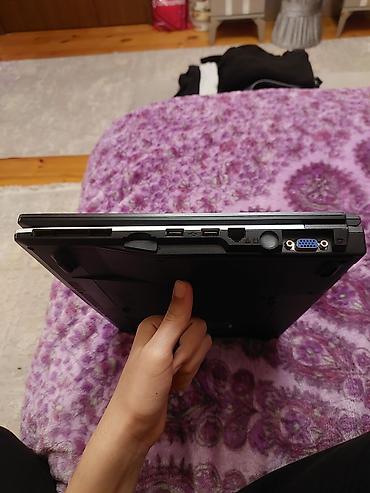 Digər noutbuklar və netbuklar: Klassik dizaynlı noutbuk - Ekran: təxminən 15–17 düym, parlak panel — 11