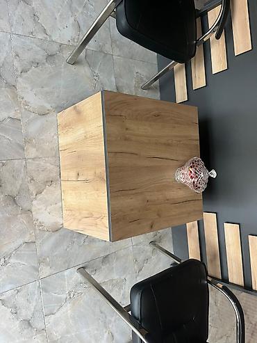Ofis mebeli: Ofis qonaq kreslosu – qara dərili - Model: metal karkaslı, 4 ayaqlı — 8