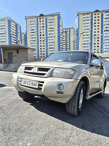 mitsubishi pajero 2000: Mitsubishi Pajero SUV - Korpus: qızılı/bej rəng, 5 qapı, yan — 5