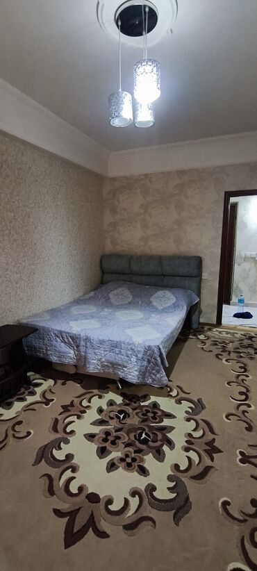 Uzunmüddətli kirayə mənzillər: XİRDALAN QƏNCLƏR SƏHƏRCİYİ. Riyat TİCERET mərkəziyle üzbəüz. 11 — 9