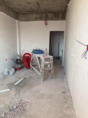həyət qapısı: 70 Kv Saray Jasmin Elektrik işləri görülüb emusiya vurulub, kombi — 6