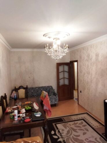 Uzunmüddətli kirayə mənzillər: Razində asan xidmətə yaxin 9 mertebeli binanın 1-ci mərtəbəsində — 7