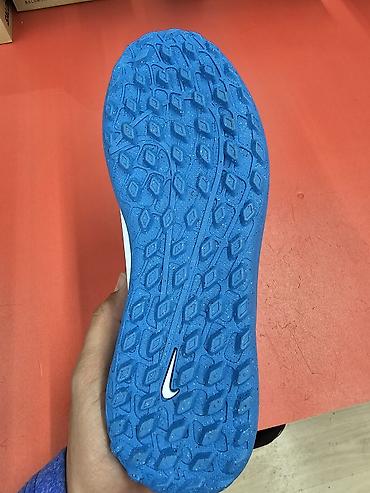 Бутсы: Оригинал Европа бутсы/сороконожки Nike Mercurial (для игры на — 6