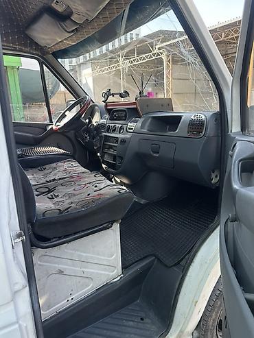 Жеңил жүк ташуучу унаа, Mercedes-Benz, Стандарт, 2 т, Колдонулган — 3