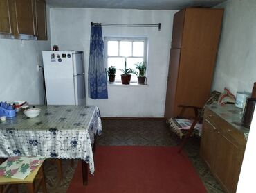 аламидинский район: 50 м², 3 комнаты, Старый ремонт С мебелью