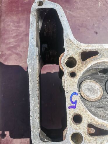 Auto delovi: Glava motor Lada 2121,21213 Niva br.5. Polovna, ocuvana. Skinuta sa — 13