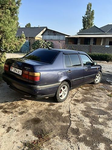 вито 2013: Volkswagen Vento: 1992 г., 1.8 л, Механика, Бензин, Седан — 4
