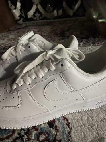женская одежда бишкек оптом и в розницу: Мужские кроссовки, 42, Nike, Новый, цвет - Белый, Самовывоз, Платная доставка