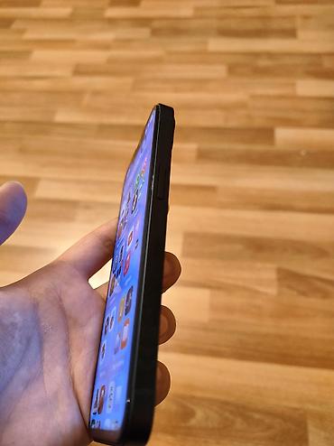 Apple iPhone: IPhone 13, 256 GB, Qara — 9