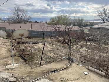 Həyət evi alıram: 103 kv. m, 2 otaqlı — 39