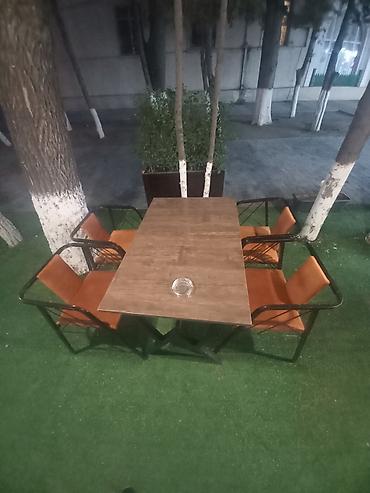 masa dəsti: Kafelər, restoranlar və həyətlər üçün 1 masa + 4 oturacaqdan ibarət — 1