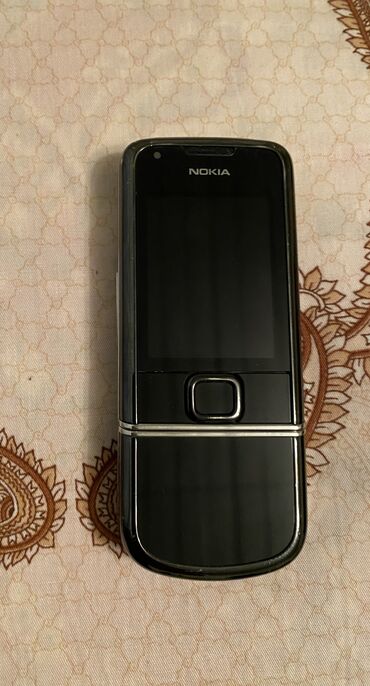 8800 telefon: Nokia 8800 Arte A klass
