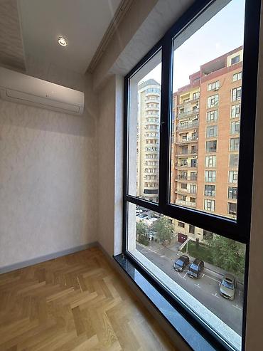 20 ci sahe: Satılır 4 otaqlı yeni tikili 117 m², Gənclik m. Kateqoriya Yeni — 5