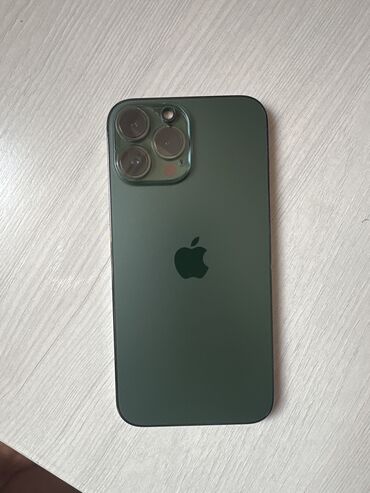 Apple iPhone: IPhone 13 Pro Max, Б/у, 256 ГБ, Alpine Green, Защитное стекло, 84 %