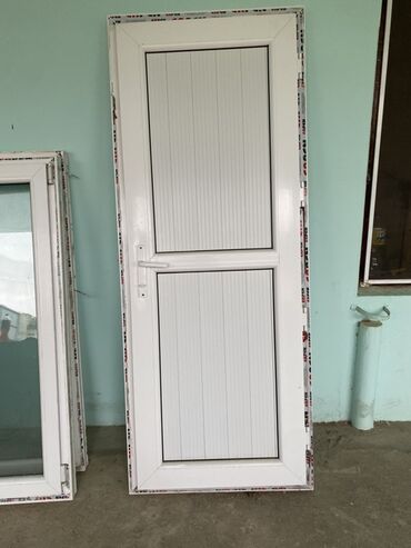 новый стиль двери баку: PVC qapı – ağ rəng, panel tipli Qapilar 2 metrin 80 a 1 ededi 70 azn