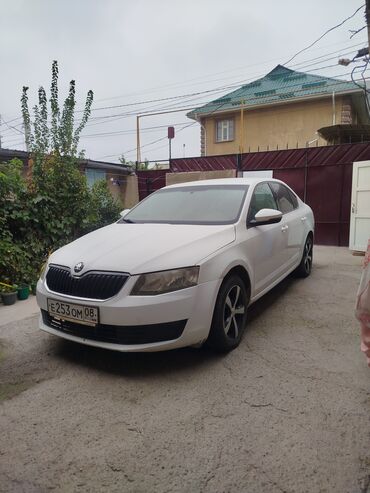 купить машину хендай солярис: Skoda Octavia: 2016 г., 1.6 л, Автомат, Бензин, Седан