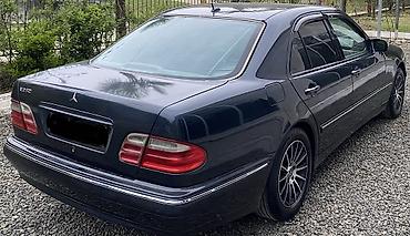 Mercedes-Benz: Mercedes-Benz E 280: 2.8 l | 1999 il Sedan — 12
