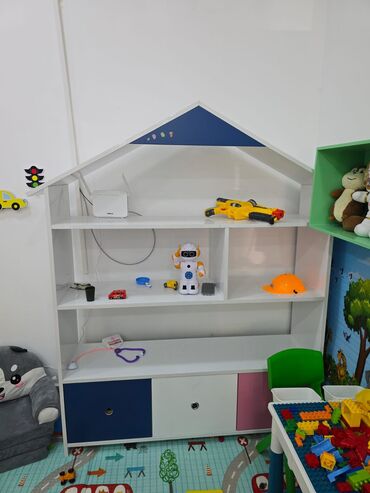 şkaf modelleri: Oğlan və qız üçün, Yeni, 3 qapılı, Kupe, Düz dolab