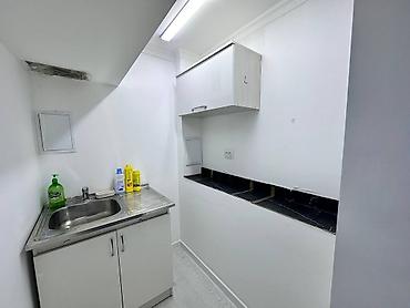 Продажа салонов красоты и кабинетов: 🟩 Срочно продаётся коммерческое помещение! 📍 Район: Манаса / — 5