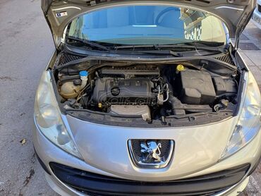 Peugeot 207: 1.4 l. | 2009 έ. | 120000 km. Χάτσμπακ